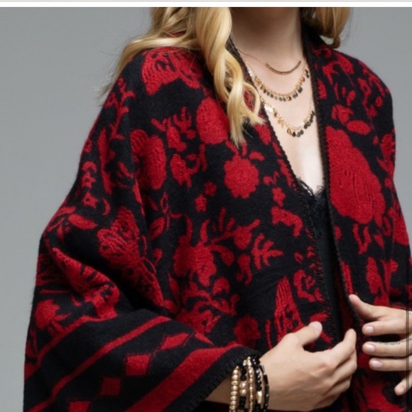 Last 1 ! 5 Star Rated! New Reversible Floral Butterfly Ruana - Picture 4 of 6